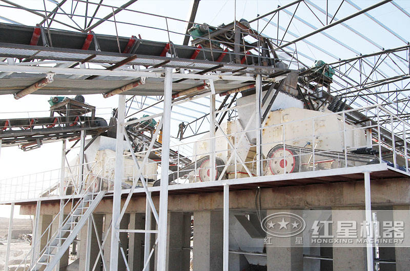 配鄂破機+反擊破的日產6萬噸石子破碎生產線現場2 配鄂破機+反擊破的日產6萬噸石子破碎生產線現場2