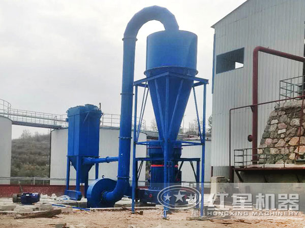 河北某石英粉磨粉生產線現場 河北某石英粉磨粉生產線現場