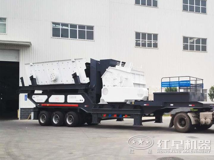 反擊破移動(dòng)破碎機(jī)、二段破碎粒度均勻,產(chǎn)量高 反擊破移動(dòng)破碎機(jī)、二段破碎粒度均勻,產(chǎn)量高