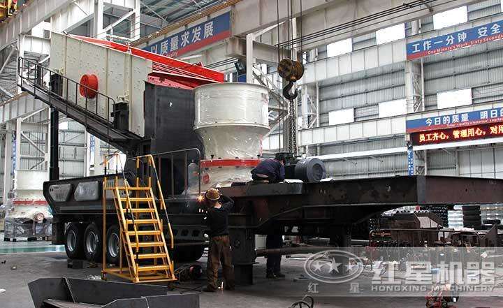 單缸圓錐移動破碎機,層壓破碎,可自動調節出料粒度 單缸圓錐移動破碎機,層壓破碎,可自動調節出料粒度