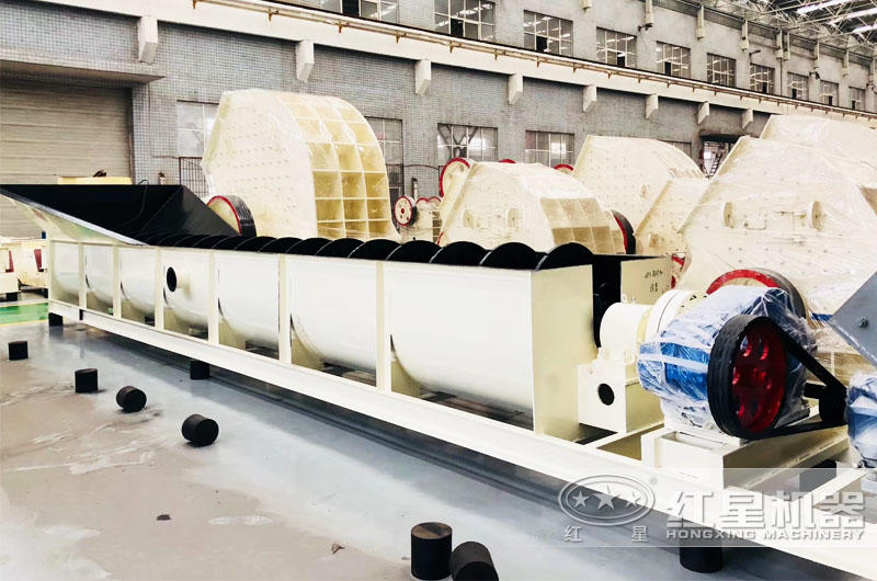 螺旋式洗砂機(jī)機(jī)身長(zhǎng)8-11米,可與機(jī)載車身銜接合理