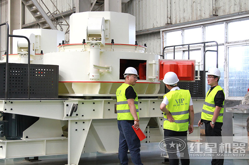 客戶(hù)到設(shè)備生產(chǎn)車(chē)間實(shí)地考察 客戶(hù)到設(shè)備生產(chǎn)車(chē)間實(shí)地考察