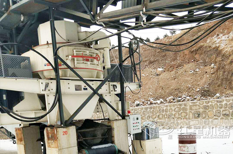 鵝卵石破碎石子生產(chǎn)線現(xiàn)場(chǎng) 鵝卵石破碎石子生產(chǎn)線現(xiàn)場(chǎng)