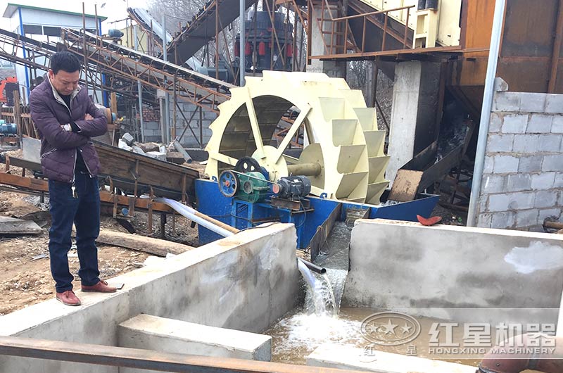 水洗砂機(jī)械設(shè)備作業(yè)現(xiàn)場圖片 水洗砂機(jī)械設(shè)備作業(yè)現(xiàn)場圖片