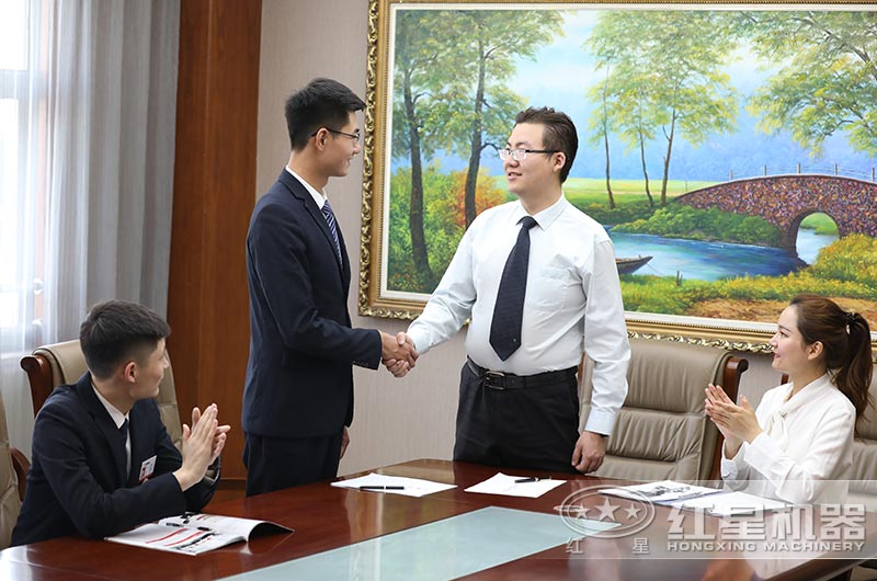 客戶來廠實地考察，簽訂合同 