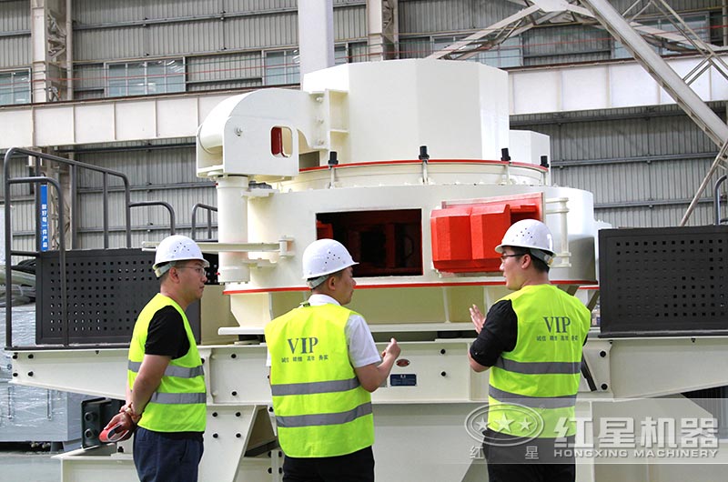 客戶來到紅星設(shè)備生產(chǎn)車間考察 客戶來到紅星設(shè)備生產(chǎn)車間考察