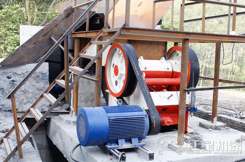 750破碎機作業現場圖片 750破碎機作業現場圖片