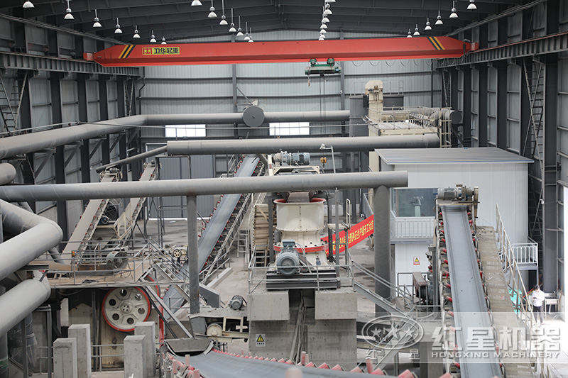 花崗巖破碎生產現場 花崗巖破碎生產現場