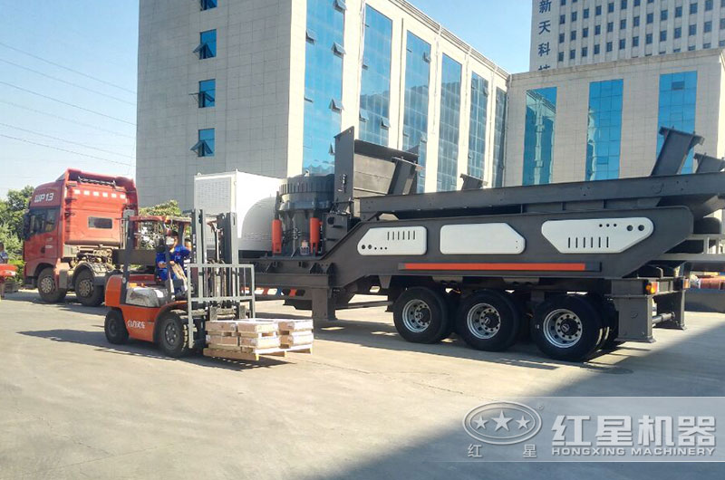 移動碎石機械設(shè)備發(fā)貨 移動碎石機械設(shè)備發(fā)貨