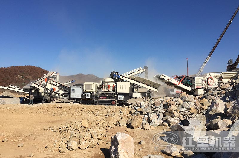 履帶式移動碎石機工作現場圖片 履帶式移動碎石機工作現場圖片