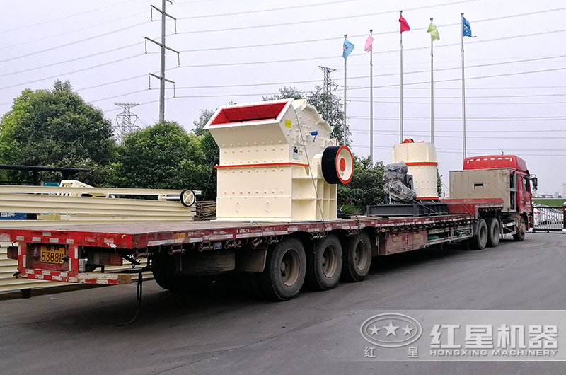 輕型破碎機設備發(fā)貨現(xiàn)場圖片 輕型破碎機設備發(fā)貨現(xiàn)場圖片