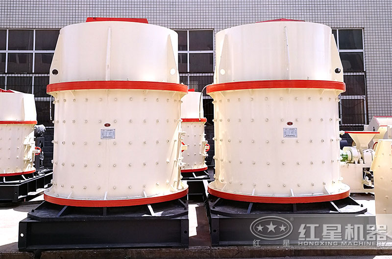 大型立式粉碎機(jī)圖片 大型立式粉碎機(jī)圖片