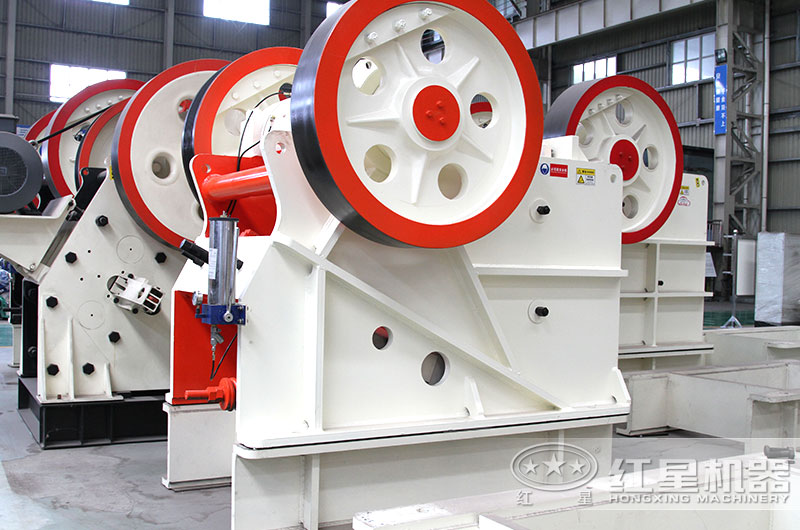 旋回和鄂式破碎機(jī)比較