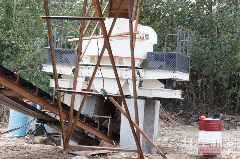 沖擊式破碎機工作現場圖片 沖擊式破碎機工作現場圖片