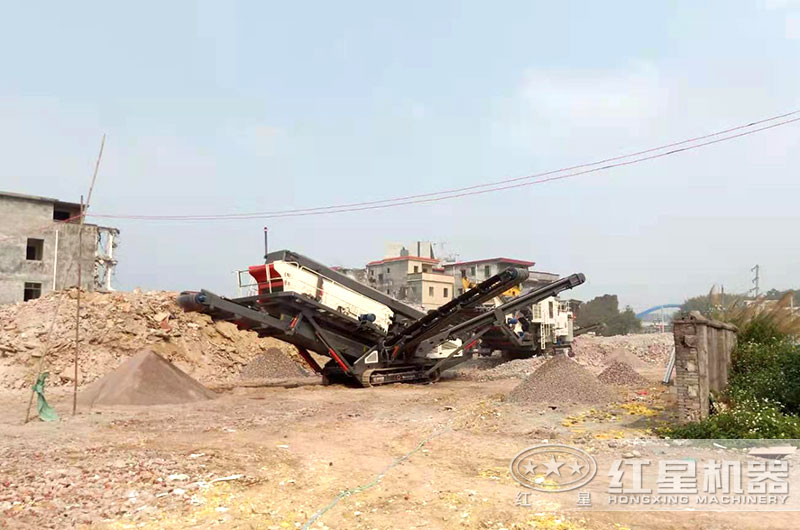 履帶式建筑垃圾破碎機(jī)生產(chǎn)現(xiàn)場(chǎng)圖片 履帶式建筑垃圾破碎機(jī)生產(chǎn)現(xiàn)場(chǎng)圖片