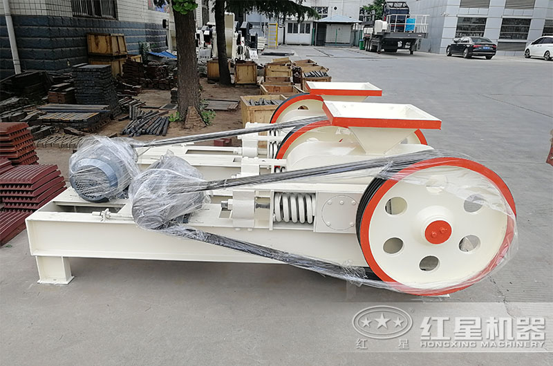 對(duì)輥式石子磨砂機(jī) 對(duì)輥式石子磨砂機(jī)